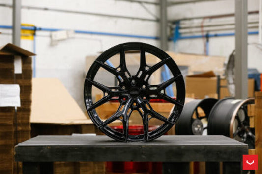 Vossen HF6-4 - 20x9 - 8x165.1 - ET18 - Super Deep Face - 125.1 - Gloss Black Wheel