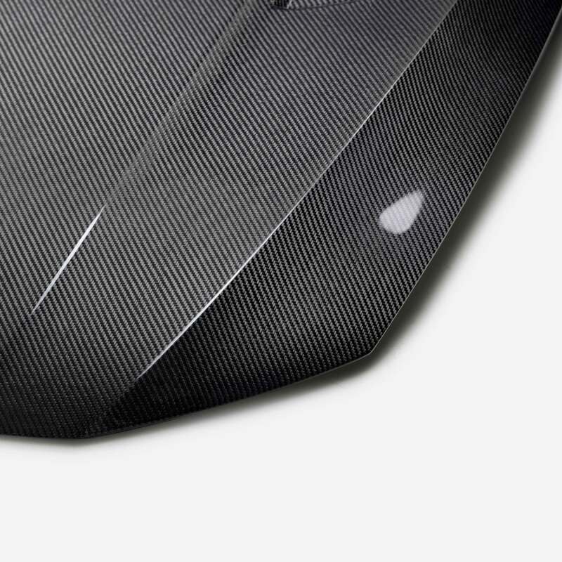 Seibon 22-23 Volkswagen Golf GTI/R  TM-Style Carbon Fiber Hood