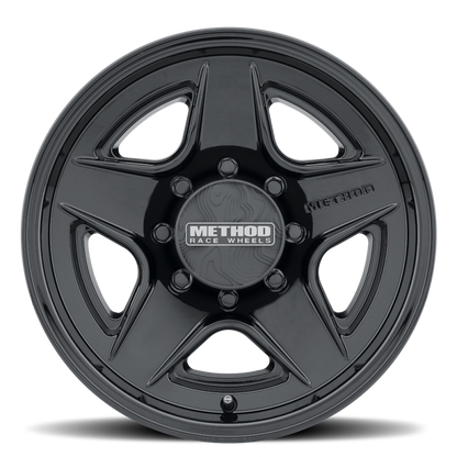 Method MR319 18x9 18mm Offset 8x6.5 BP 130.81mm CB Gloss Black Wheel