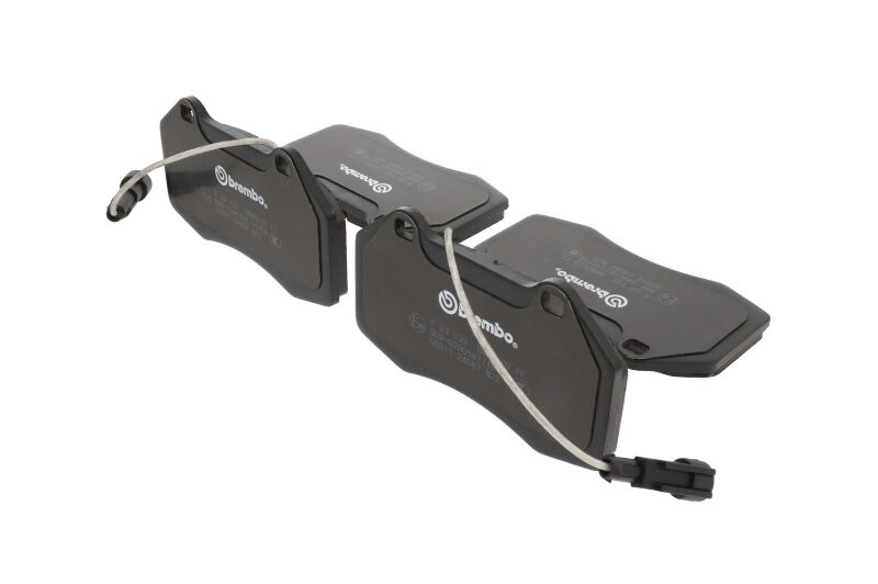 Brembo 15-20 Alfa Romeo 4C Front Low-Met Brake Pad