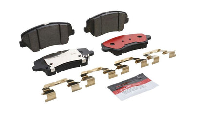 Brembo OE 2017 Hyundai Elantra/Elantra GT/16-17 Veloster/19-21 Veloster Ceramic Brake Pad - Front
