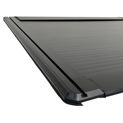 Westin 24-26 Toyota Tacoma 5ft Bed Manual Retractable Tonneau Cover - Black