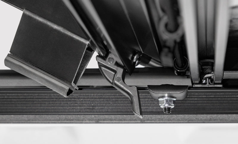 Access LOMAX Tri-Fold 2022+ Nissan Frontier 5ft Bed