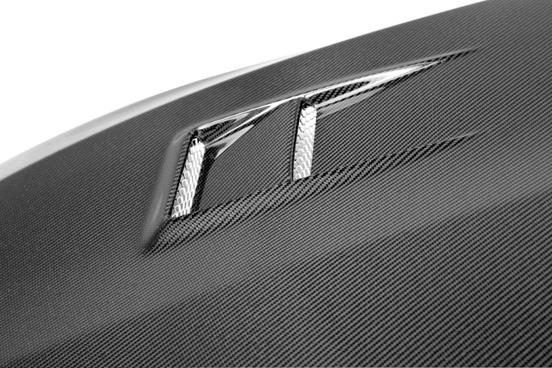 Seibon 11 BMW F20/F22 DV-Style Carbon Fiber Hood