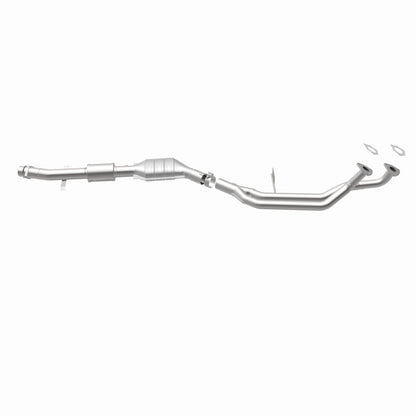 MagnaFlow Conv Direct Fit OEM 98-99 323i 2.5L Underbody