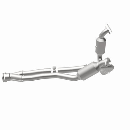 Magnaflow Conv DF 2015-2017 Transit-150 V6 3.5 OEM Underbody