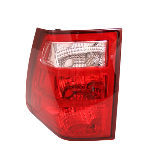 Omix Right Tail Light 05-06 Jeep Grand Cherokee (WK)