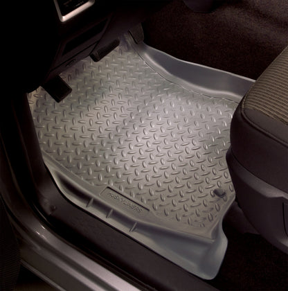 Husky Liners 96-99 Suburban/Tahoe/Yukon Classic Style Center Hump Tan Floor Liner (w/o Floor Shift)