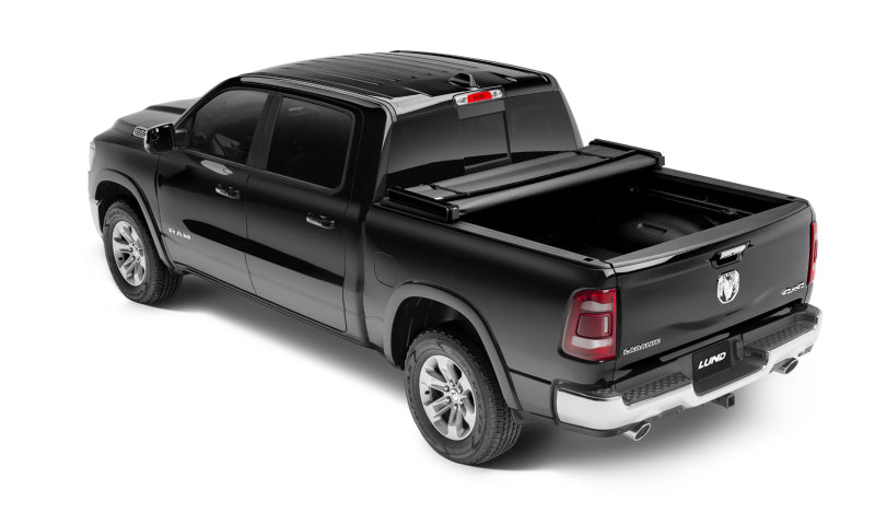 Lund 19-23 RAM 1500 (5.5ft Bed w/o RamBox Cargo Mgmt) Genesis Tri-Fold Tonneau Cover - Black