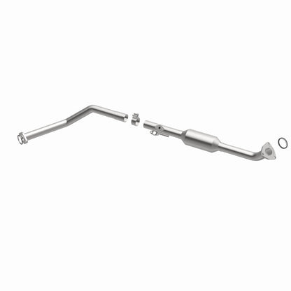 MagnaFlow Conv Direct Fit OEM 2001-2004 Toyota Sequoia Underbody