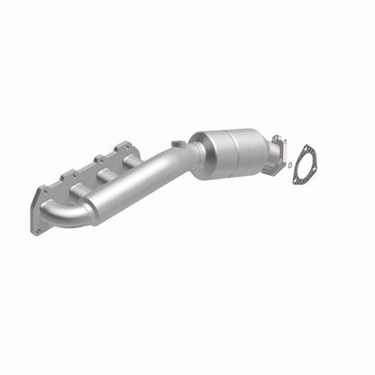 MagnaFlow Conv DF 02-04 VW Passat 4.0L