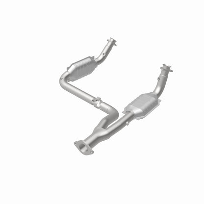 MagnaFlow Conv DF 00-01Tahoe/Yukon V8 5.7L