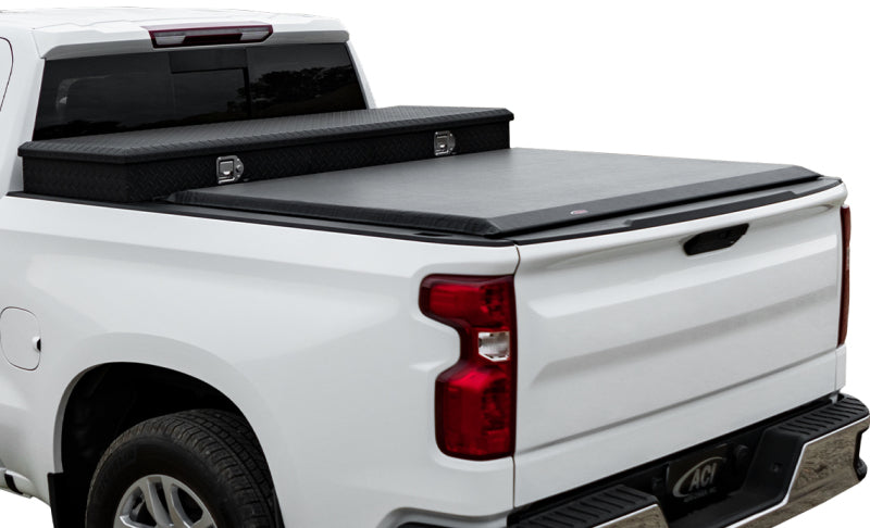 Access Toolbox 14+ Chevy/GMC Full Size 1500 5ft 8in Bed Roll-Up Cover