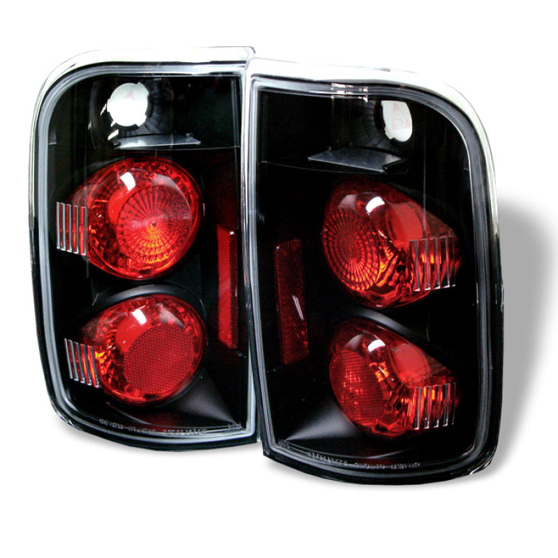 Spyder Chevy Blazer 95-05/Oldsmobile Bravada 96-01 Euro Tail Lights Blk ALT-YD-CB95-BK