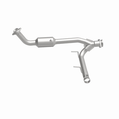 MagnaFlow Conv Direct Fit 05-06 Lincoln Navigator 5.4L w/ 3in Main Piping