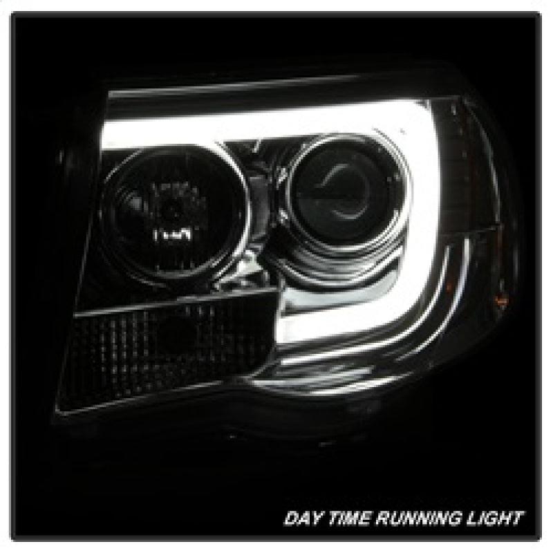 Spyder Toyota Tacoma 05-11 Projector Headlights - Light Bar DRL - Chrome PRO-YD-TT05V2-LB-C