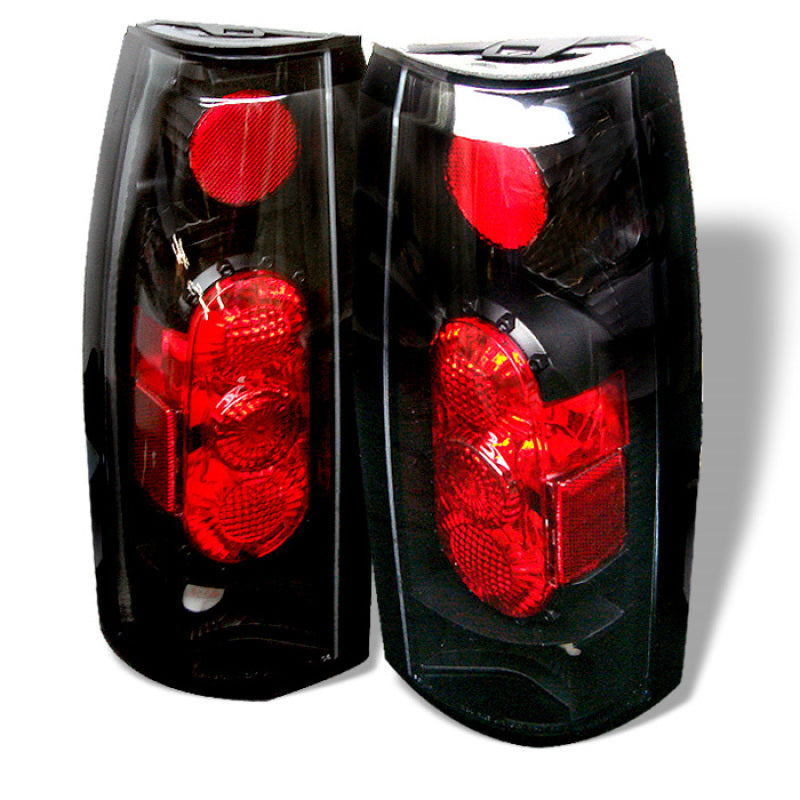 Spyder Chevy C/K Series 1500 88-98/GMC Sierra 88-98 G2 Euro Style Tail Lights Blk ALT-YD-CCK88G2-BK