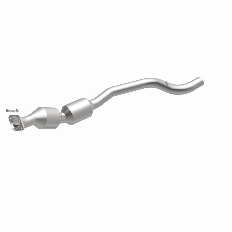 MagnaFlow 13-17 Range Rover V8 5 OEM Underbody Direct Fit EPA Compliant Catalytic Converter