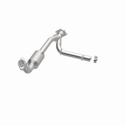 MagnaFlow Conv Direct Fit 05-06 Lincoln Navigator 5.4L w/ 3in Main Piping